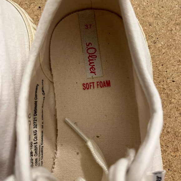 s.Oliver Canvas Sneakers Size 37 - Picture 15 of 15